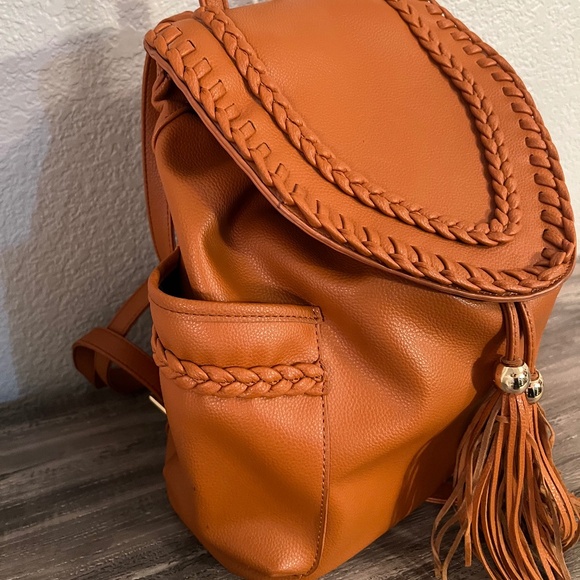 Lionel Small Backpack Camel Tan Color New - Picture 3 of 15